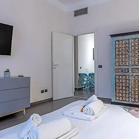 Lejlighed Sant' Ambrogio Ensuite Milano