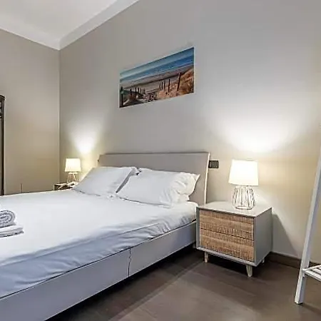 Lejlighed Sant' Ambrogio Ensuite *