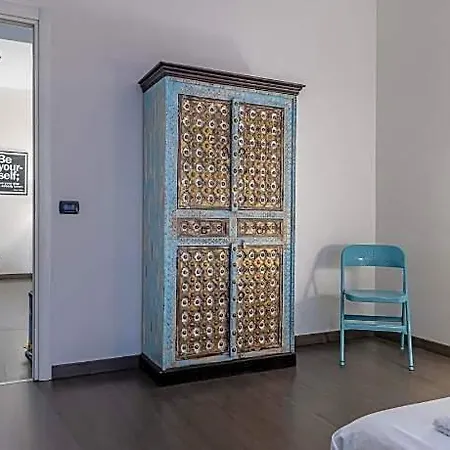 Sant' Ambrogio Ensuite Appartement Milaan