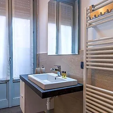 Lejlighed Sant' Ambrogio Ensuite Milano