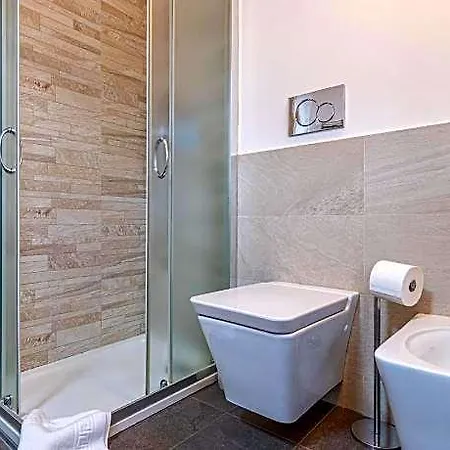 Sant' Ambrogio Ensuite * Milaan