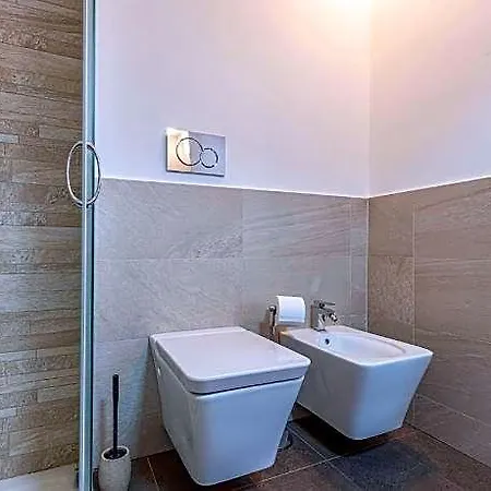 Lejlighed Sant' Ambrogio Ensuite
